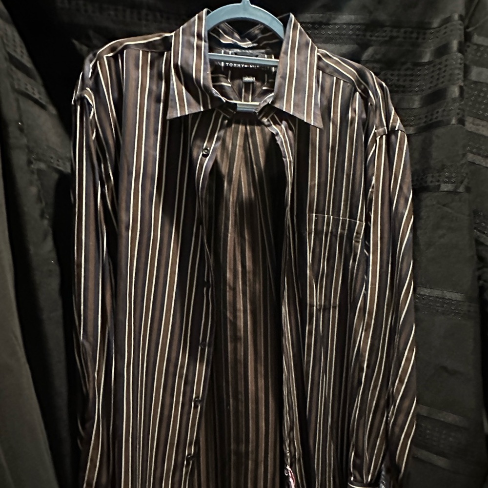 Tommy Hilfiger button down dress shirt